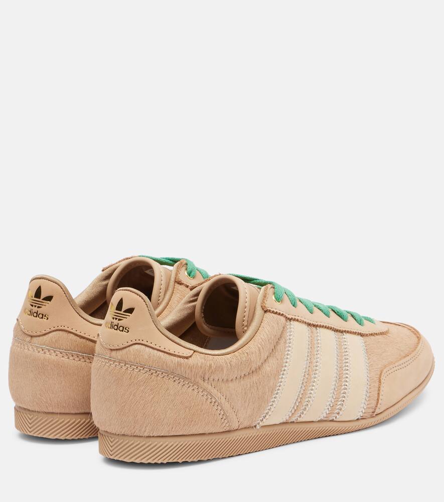 Кроссовки из телячьей шерсти с кожаной отделкой Adidas, Wonder Beige/Off White/Alumi — фото 2