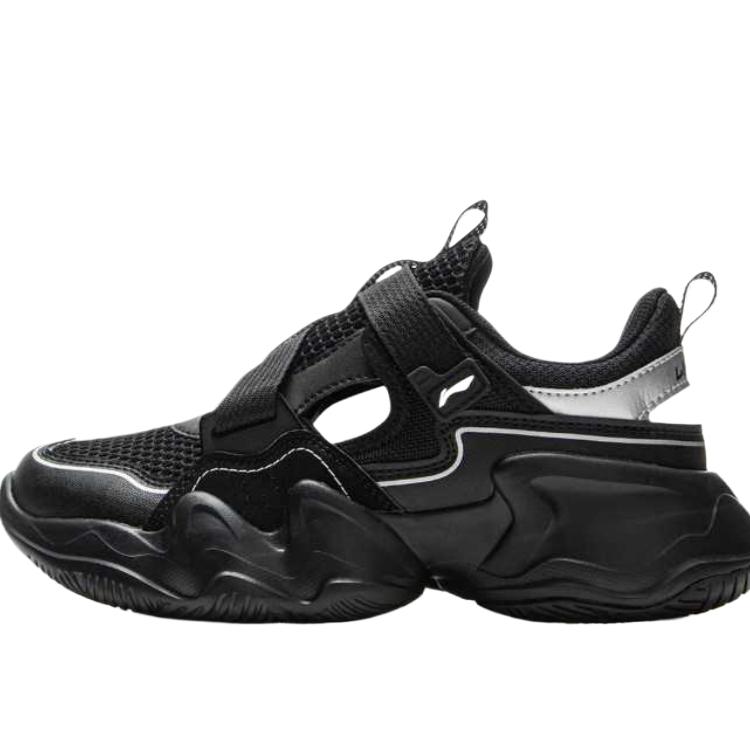 

Кроссовки для детей из коллекции Sports Life LINING YOUNG, черный