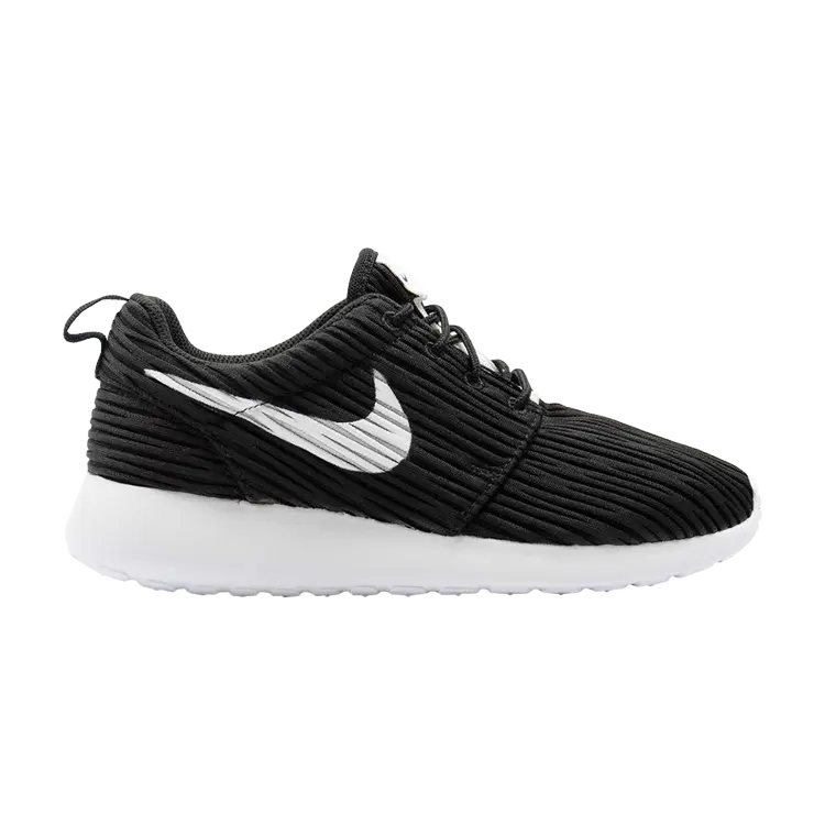 

Кроссовки Nike Wmns Roshe One ENG 'Black', черный