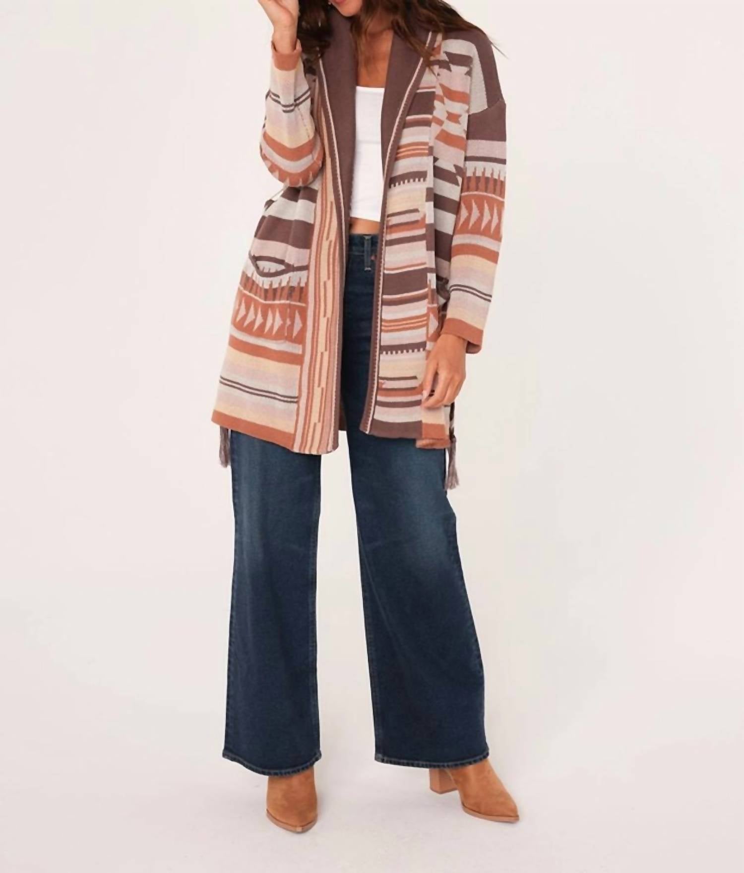 

Кардиган Heritage Jacquard Wrap в ацтекском стиле LOVESTITCH, цвет aztec