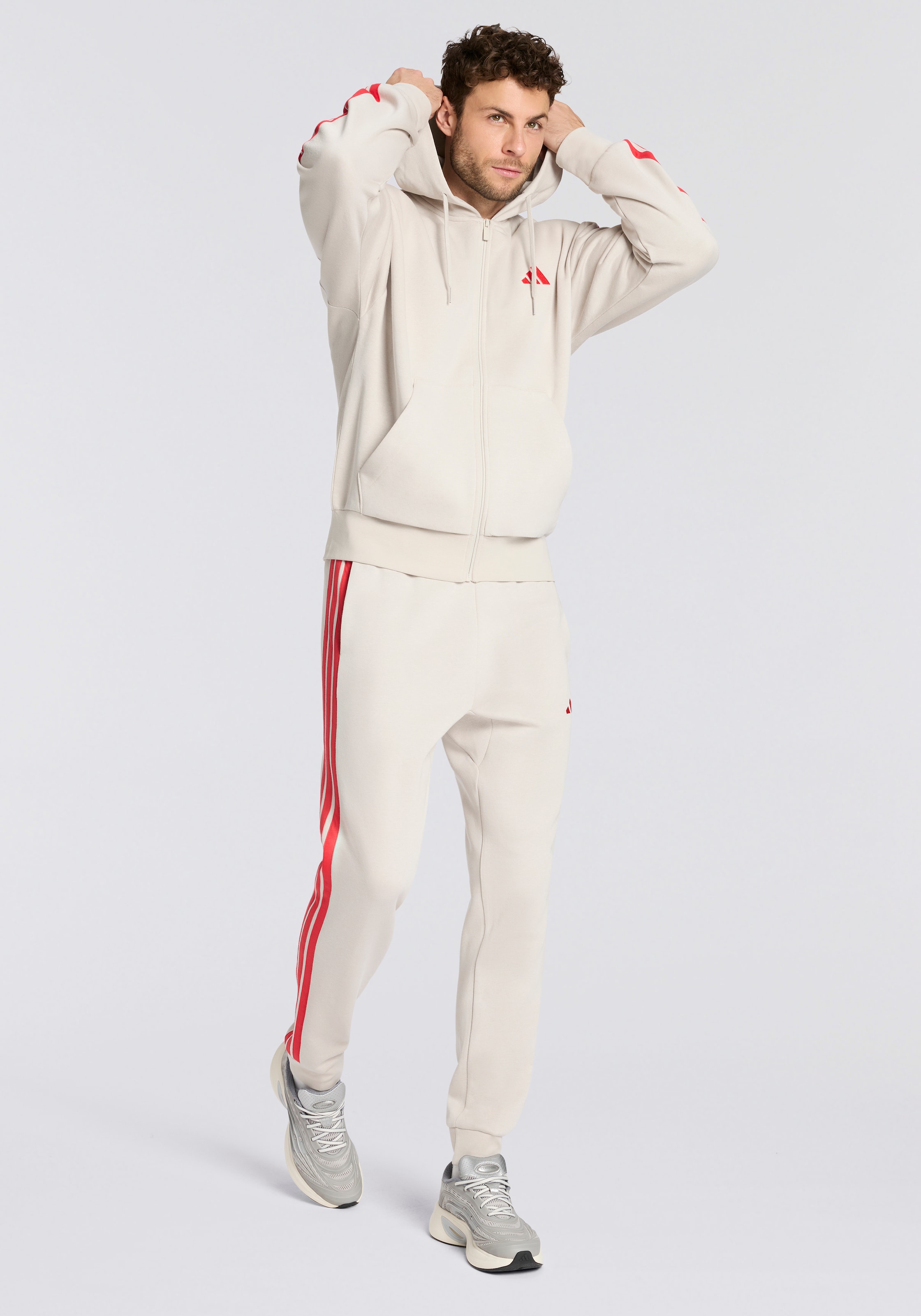 

Adidas Sportswear Брюки для тренировок с сужением в белом цвете