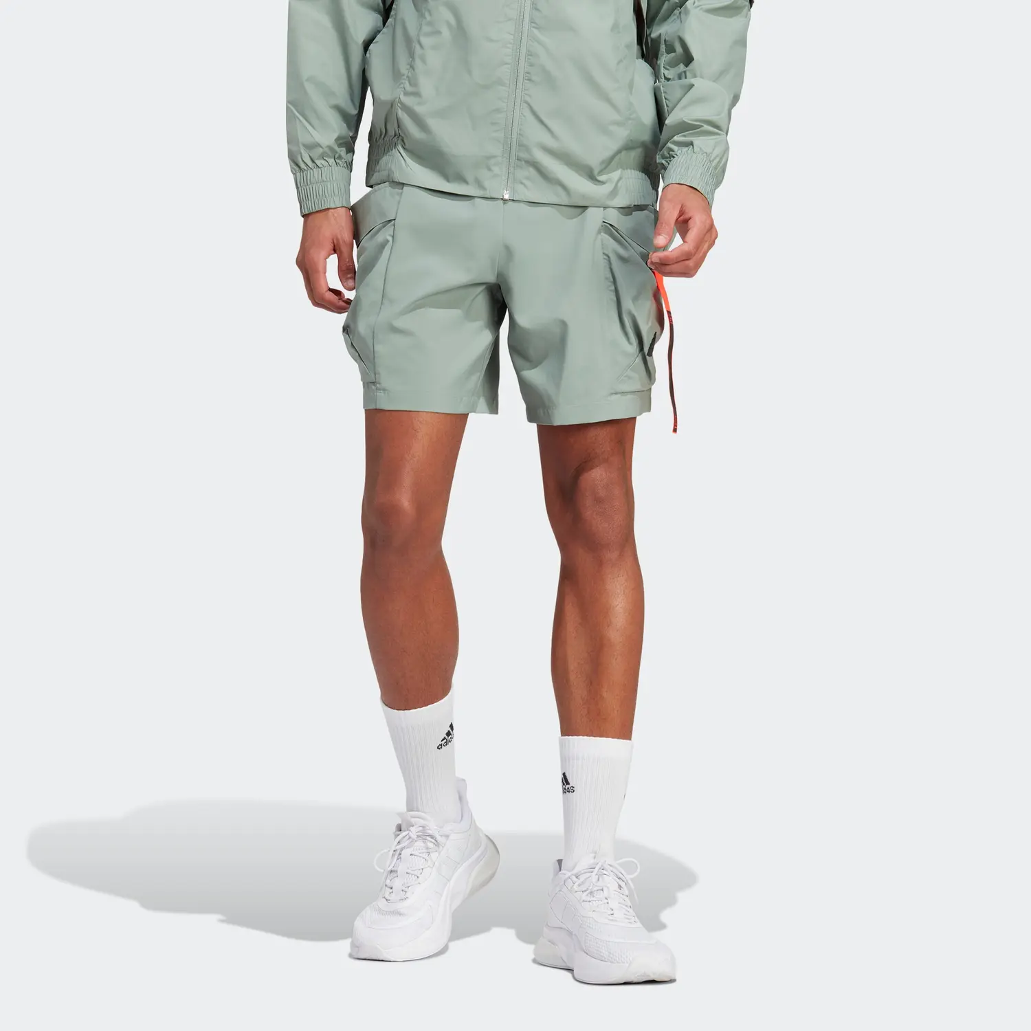 CITY ESCAPE повседневные шорты мужские пыльно-зеленые Adidas, зеленый — фото 2