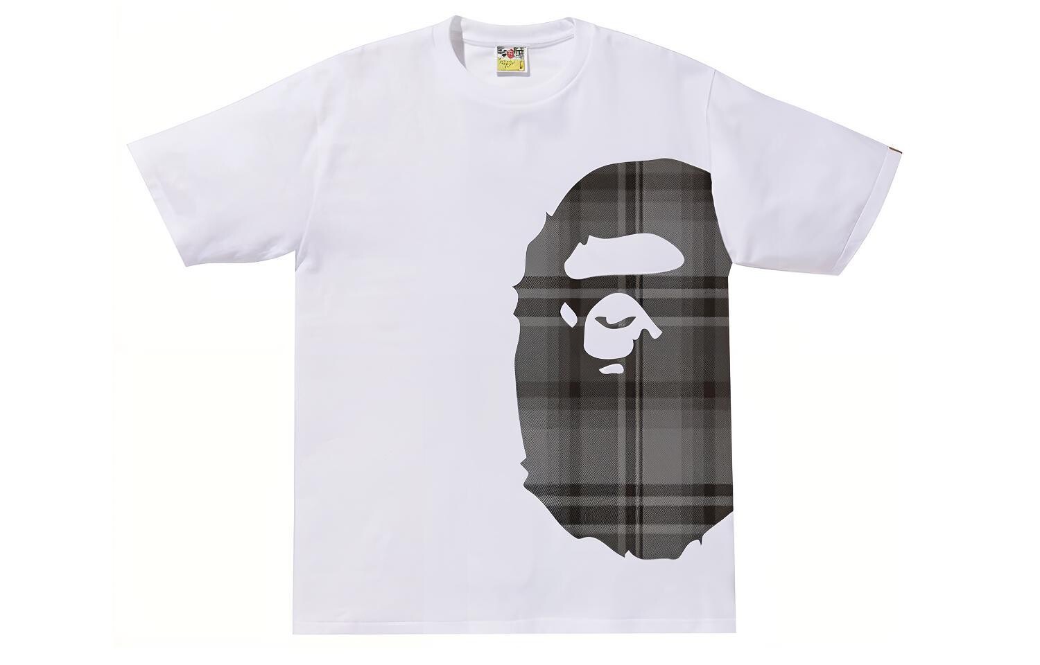 

Футболка Bape мужская A Bathing Ape, черный/красный