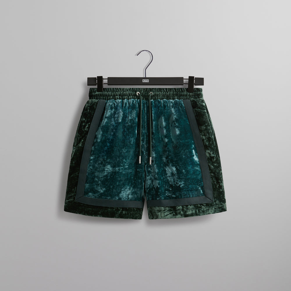 

Шорты &Kin Crushed Velvet Keon Short, цвет Algae