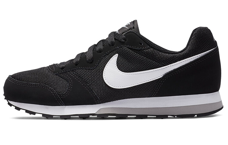 

Женские кроссовки Nike MD Runner 2