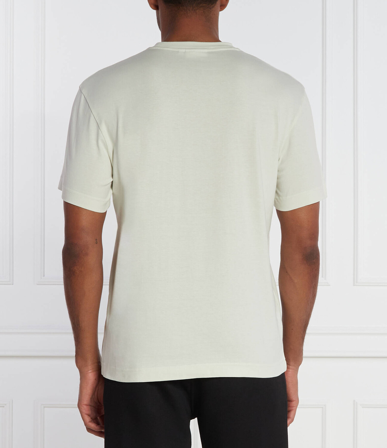 Футболка Calvin Klein Comfort fit, экрю — фото 4