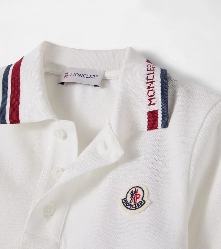 Комплект из хлопковой рубашки-поло и шорт из пике Moncler Enfant, мультиколор — фото 4