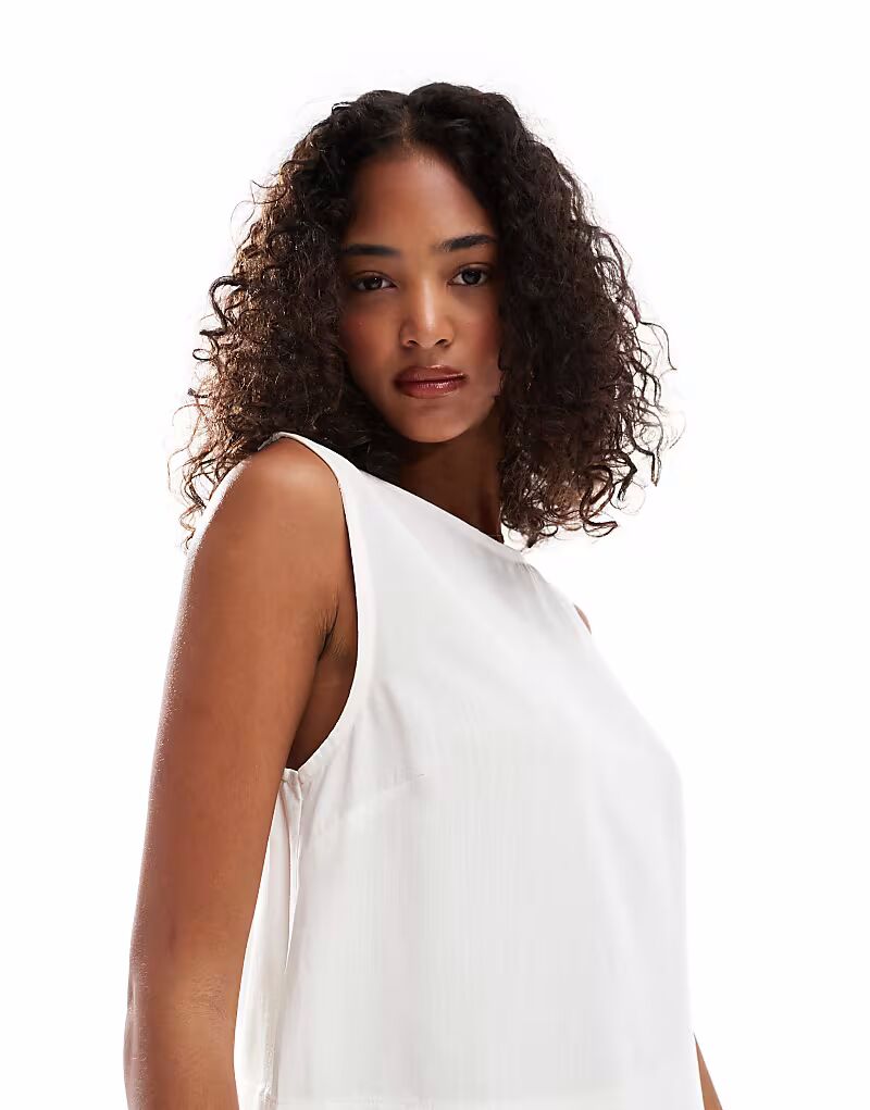 

Топ из льняной смеси ASOS DESIGN цвета слоновой кости