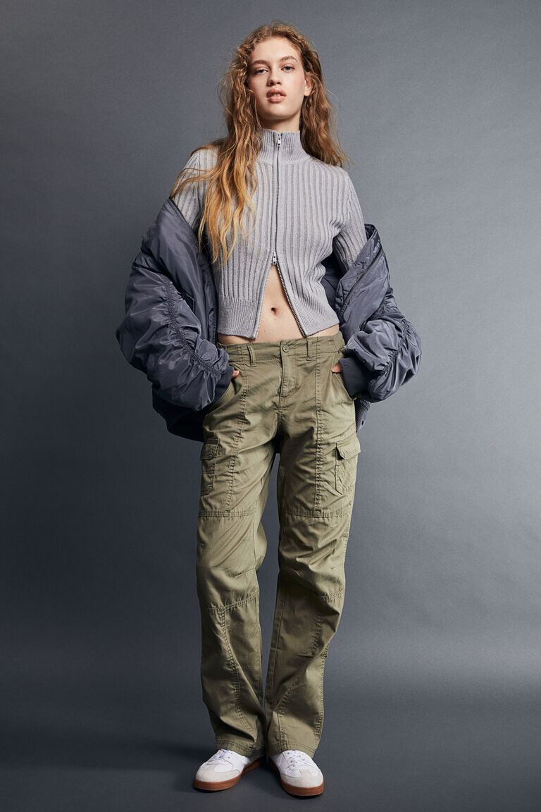 

Брюки карго с заниженной талией H&M, хаки