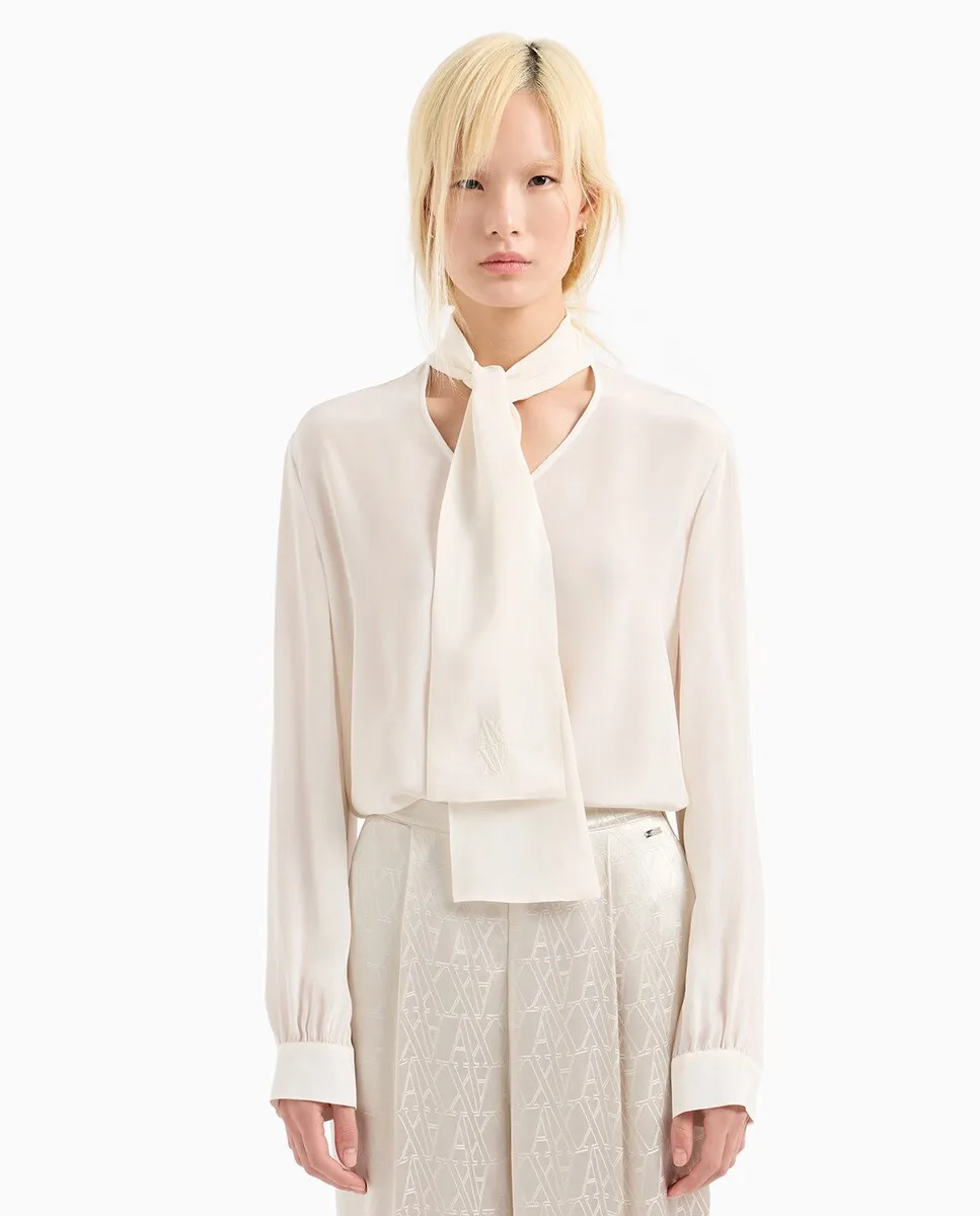 

Женская блузка с бантом на шею из легкой вискозы Armani Exchange, цвет Blanco Hielo