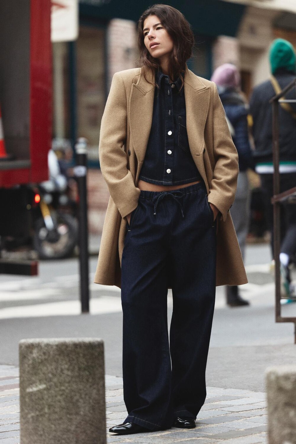 

Двубортное пальто из шерсти ZARA, кэмел