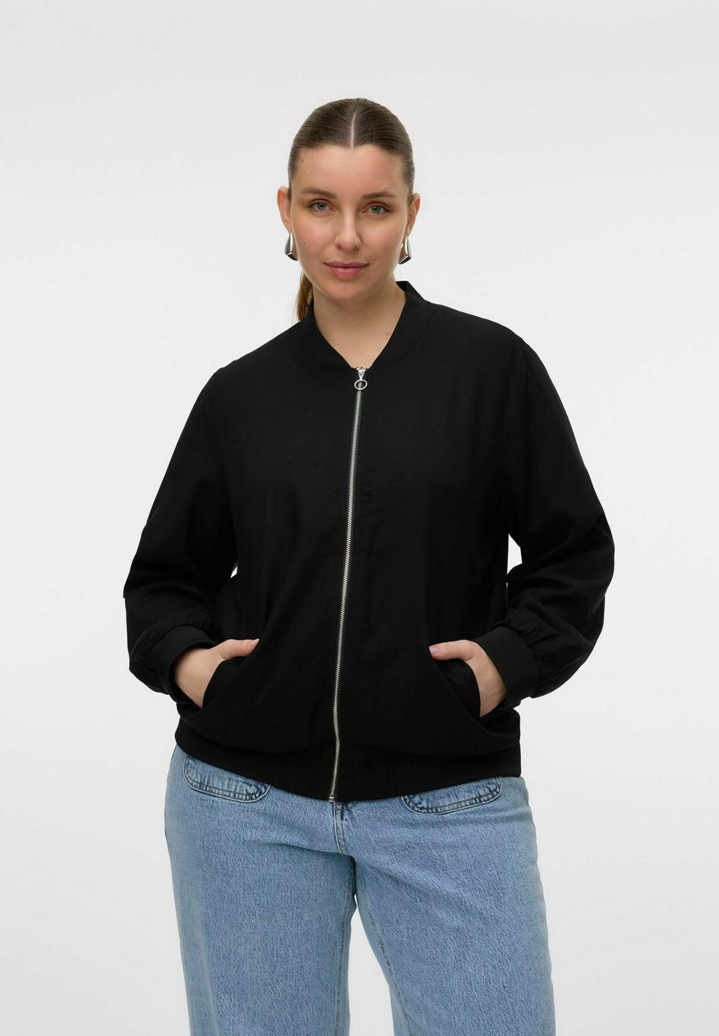 

Куртка-бомбер CURVE VMCDINNA - Zip-up sweatshirt Vero Moda Curve, черный