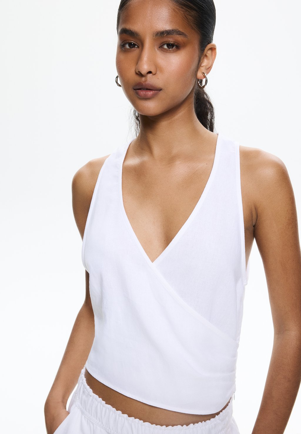 

Топ RUSTIC PULL&BEAR, белый