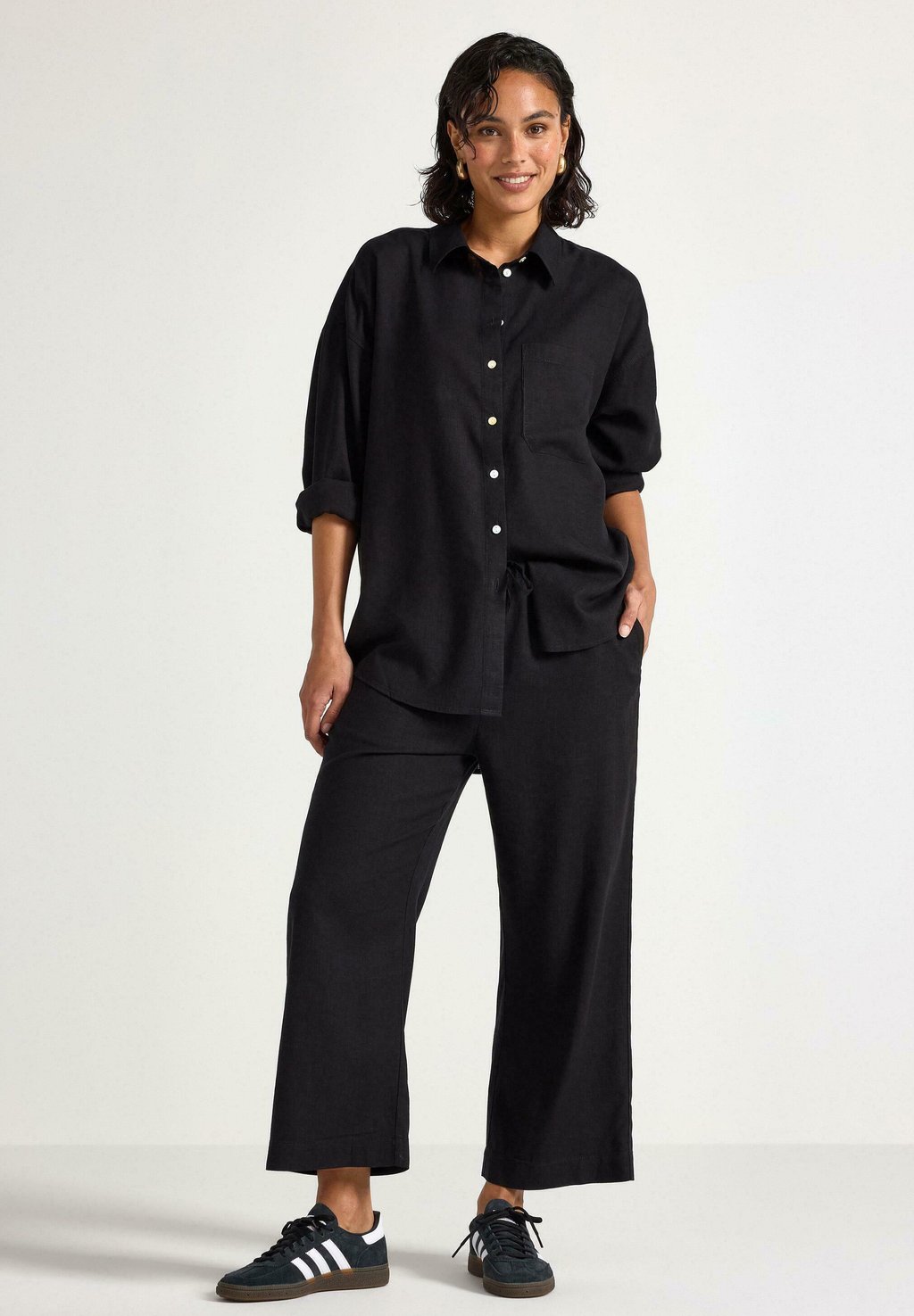

Брюки BELLA CROPPED Lindex, черный