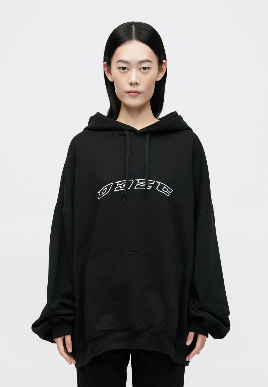 

Толстовка 032c HANSEL AND GRETEL OVERSIZED HOODIE, Washed Black/Black Denim