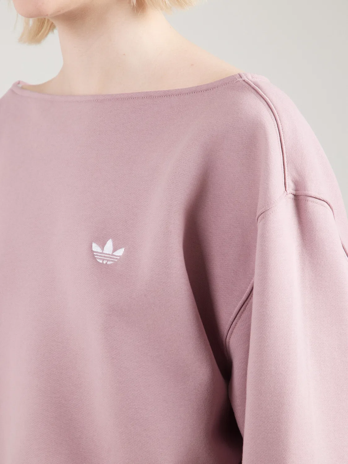 Толстовка Adidas Originals ESS сиреневого цвета — фото 2
