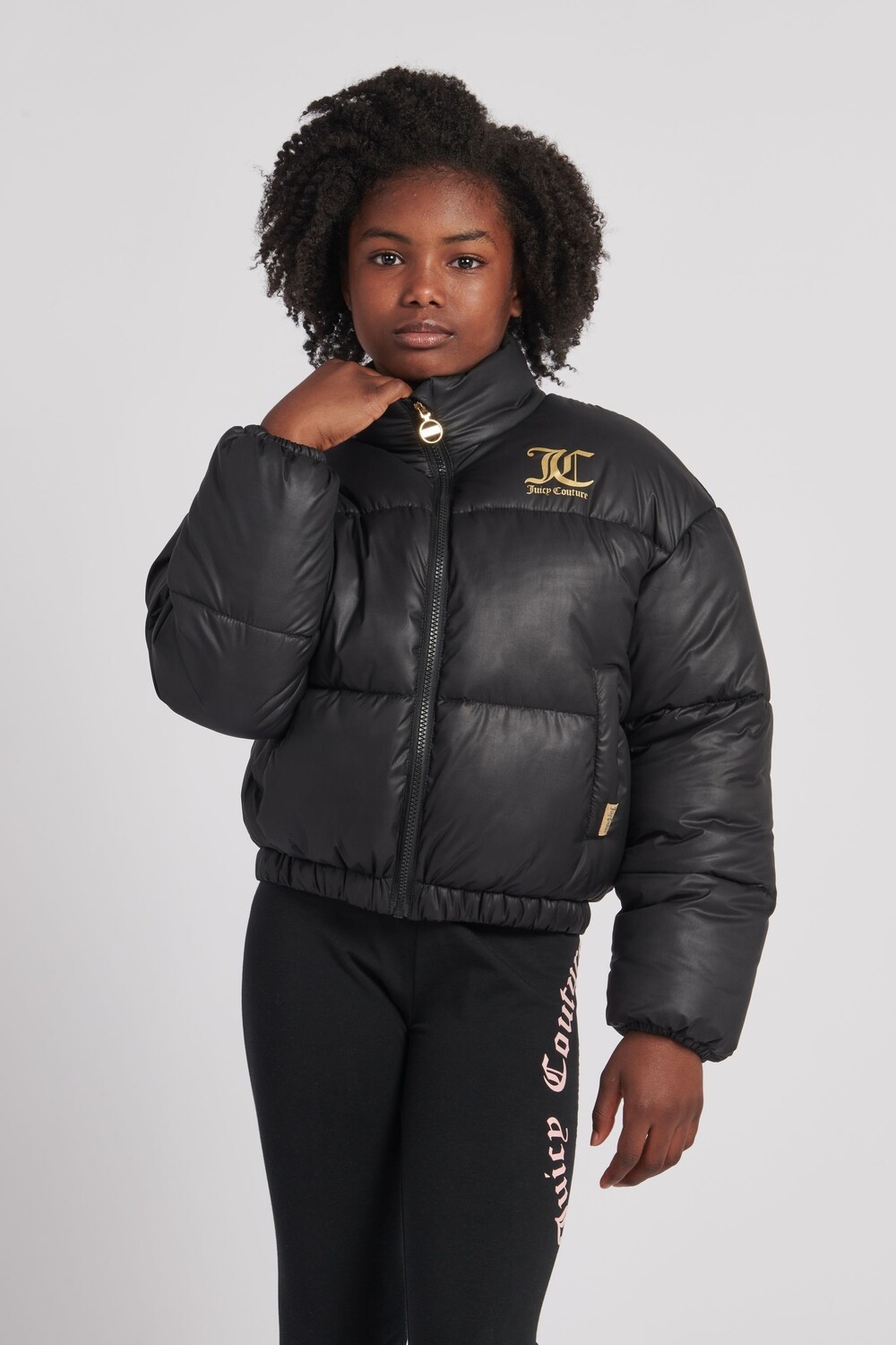 

Стеганая куртка с широким воротником Juicy Couture, черный