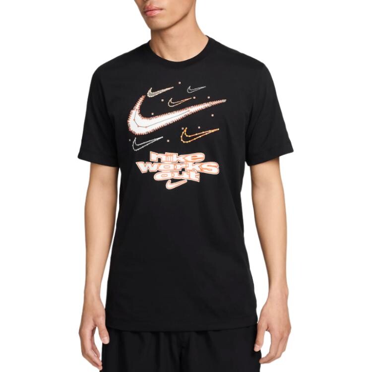 

Одежда Футболка мужская черная Nike, черный