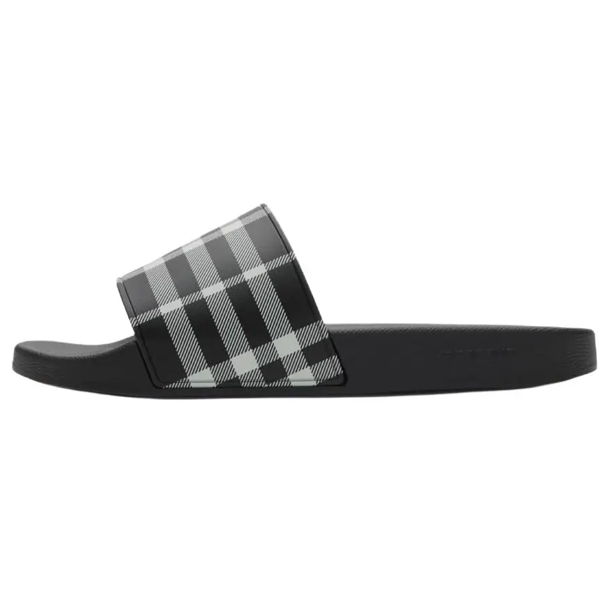 Burberry Скользящие тапочки мужские черные