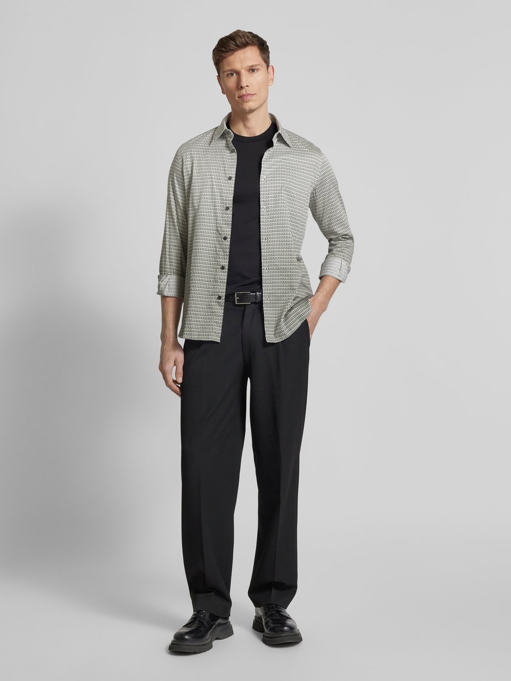 

Повседневная рубашка классического кроя с воротником-стойкой Emporio Armani