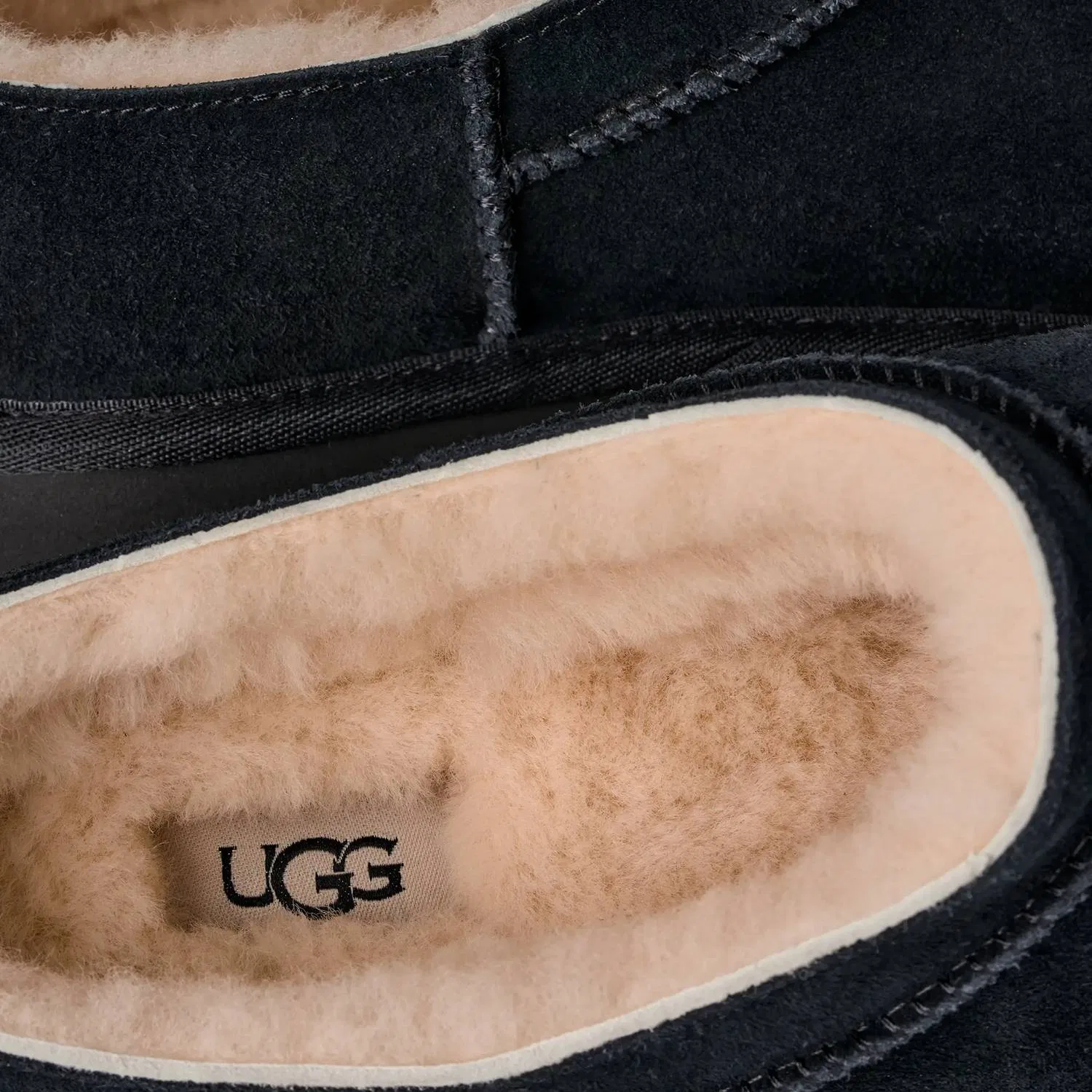 UGG Men's Classic Micro Boot In Black — фото 3