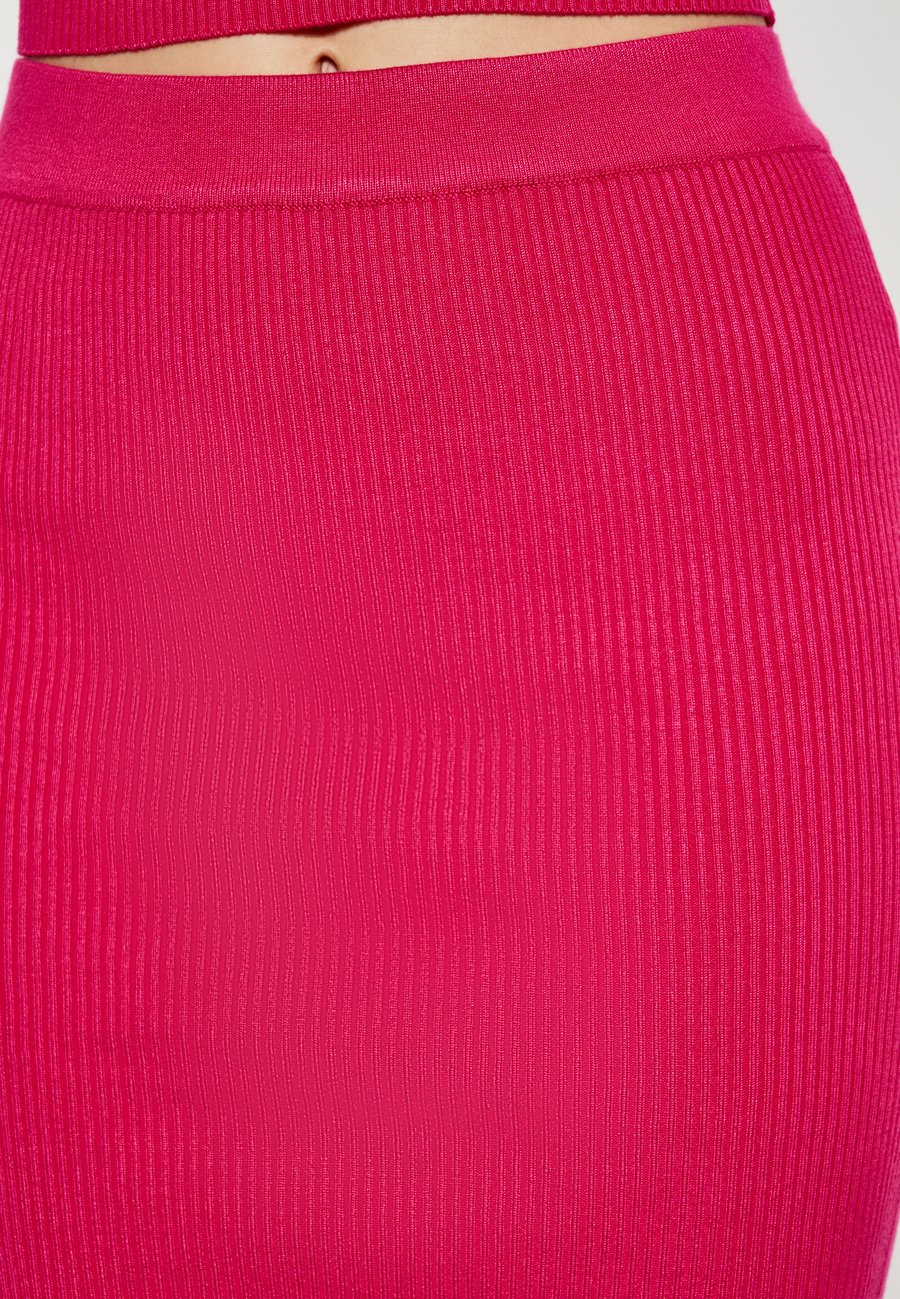 

Юбка faina CO-BRANDED WITH NASCITA, Fuchsia/Pink