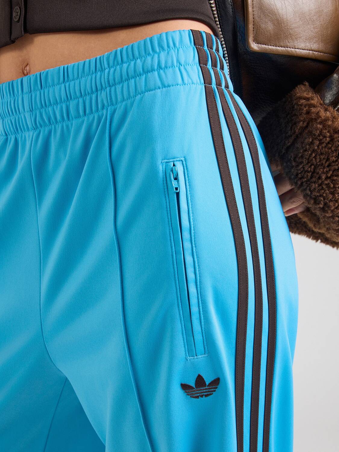 Adidas Originals Штаны свободного кроя 'FB' в цвете Azure — фото 2