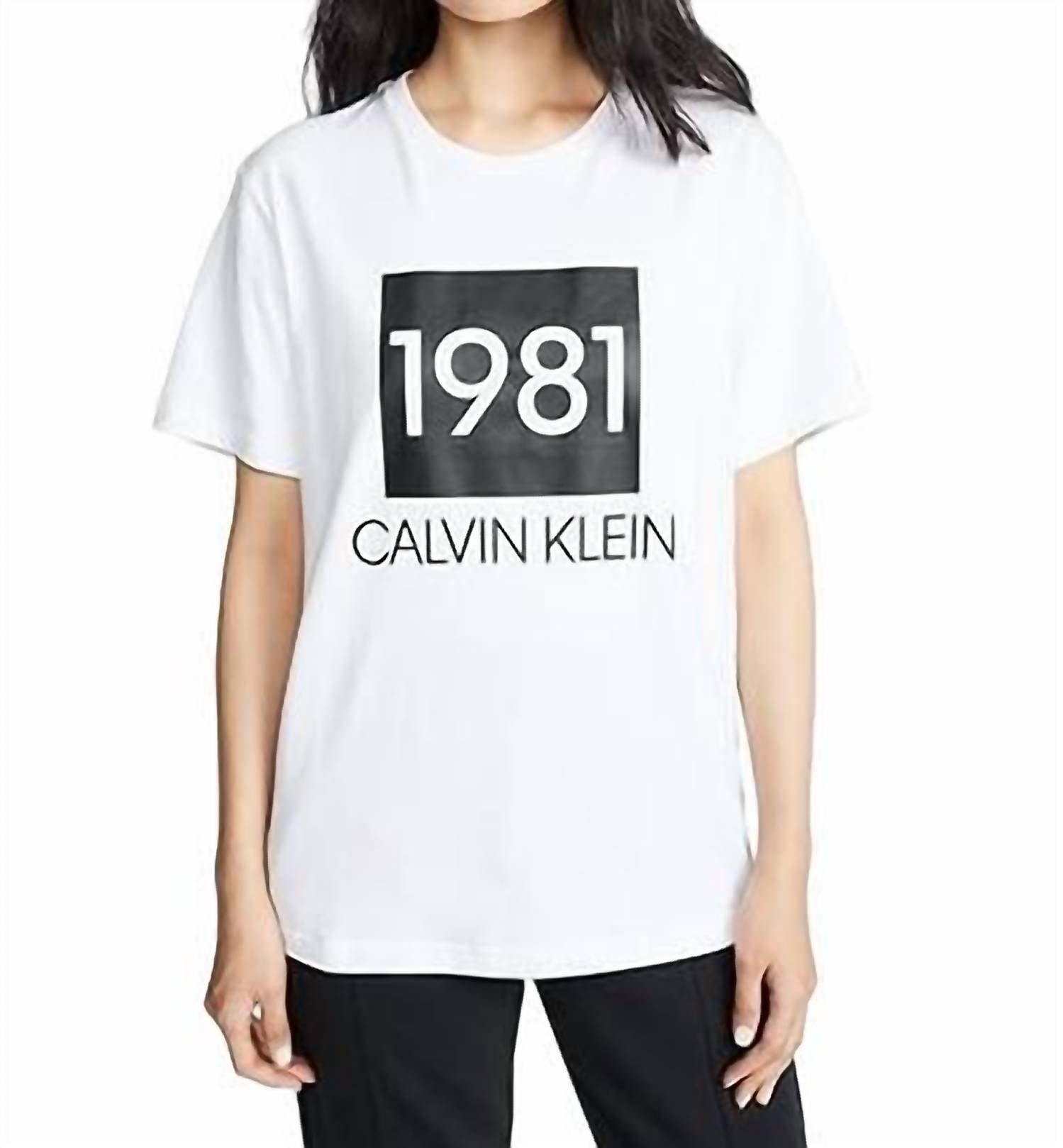 

1981 Bold Хлопковая футболка с круглым вырезом в белом цвете Calvin Klein
