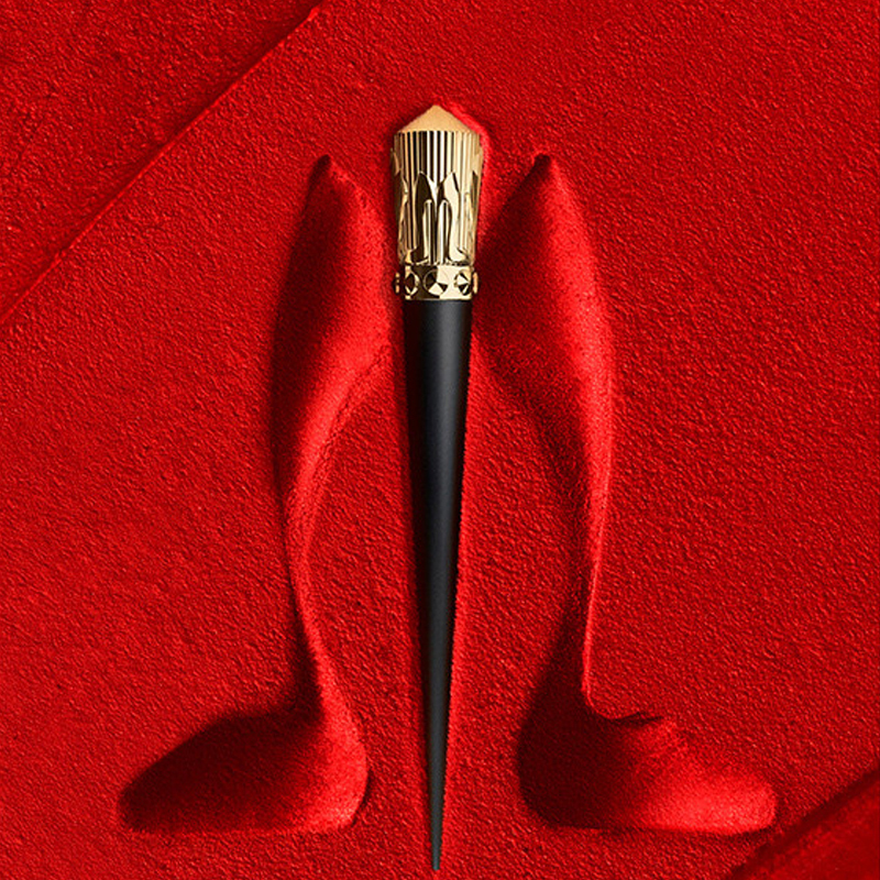 CL Replenishing макияж наборы легко растушевываются натуральный Christian Louboutin, Two-Piece Set: #013L High-Definition Lipstick 2g+#10N Liquid Foundation 30ml — фото 4
