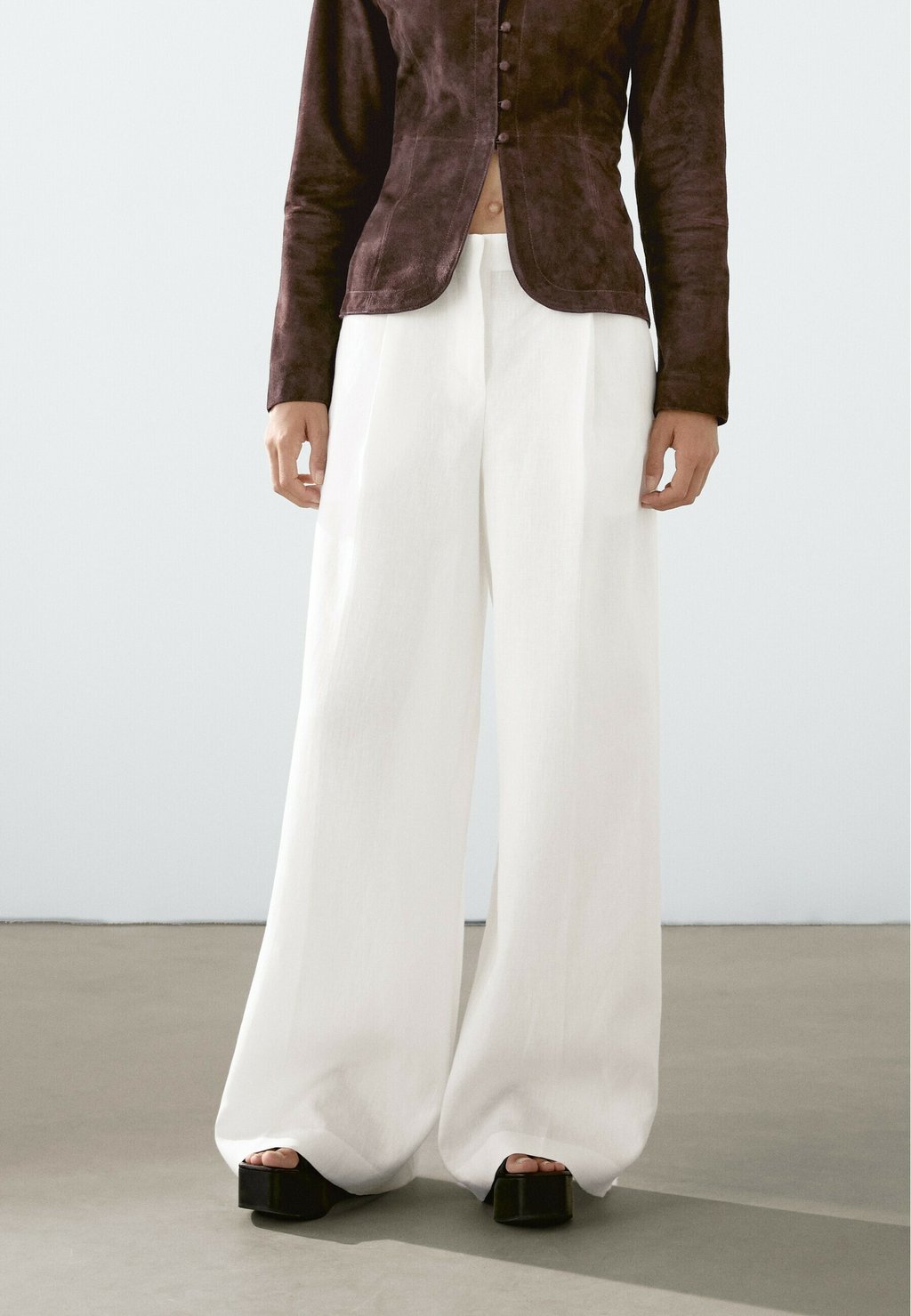 

Брюки DARTED Massimo Dutti, цвет Mottled Beige