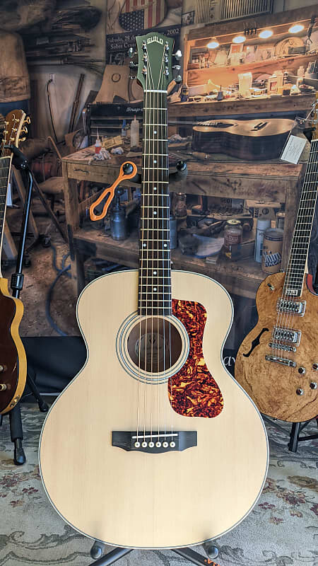 

Акустическая гитара Guild Jumbo Junior 2021