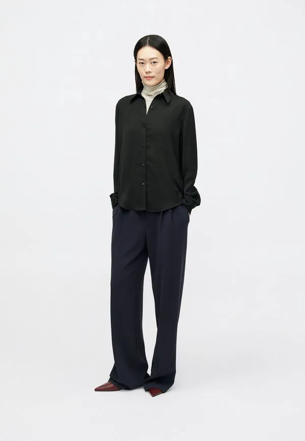 Классическая блузка на пуговицах Calvin Klein, Black — фото 2
