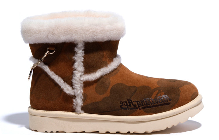 Мужские зимние ботинки UGG X Bape Classic mini с цепочкой, коричневый — фото 3