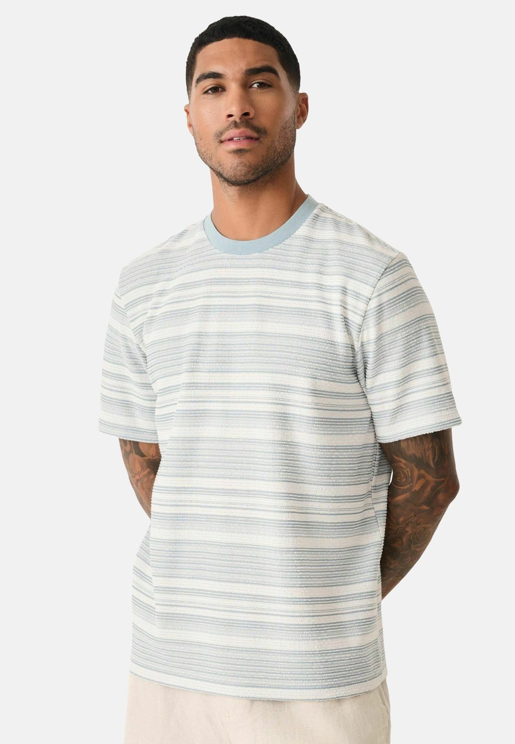 

Футболка с принтом REGULAR FIT STRIPE Next, синий