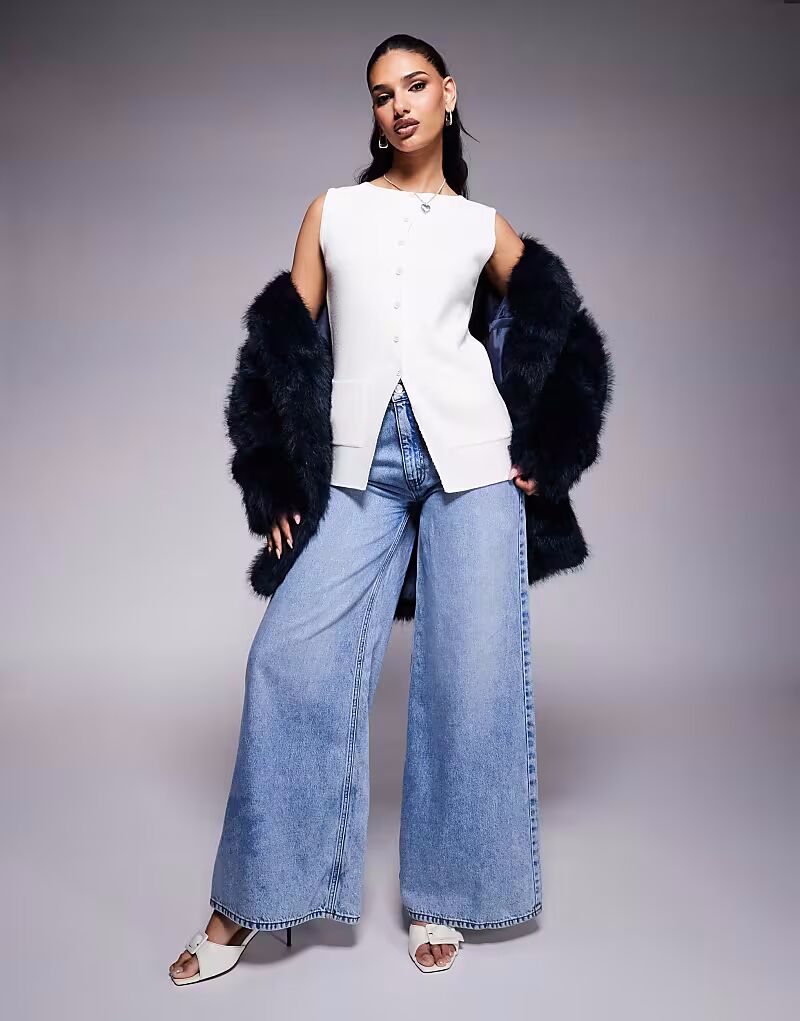 

Компактный структурированный жилет ASOS DESIGN с карманами цвета экрю