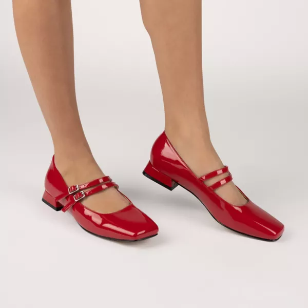 Гредэ женские балетки-марджейн с двойной пряжкой Journee, цвет patent beige — фото 2