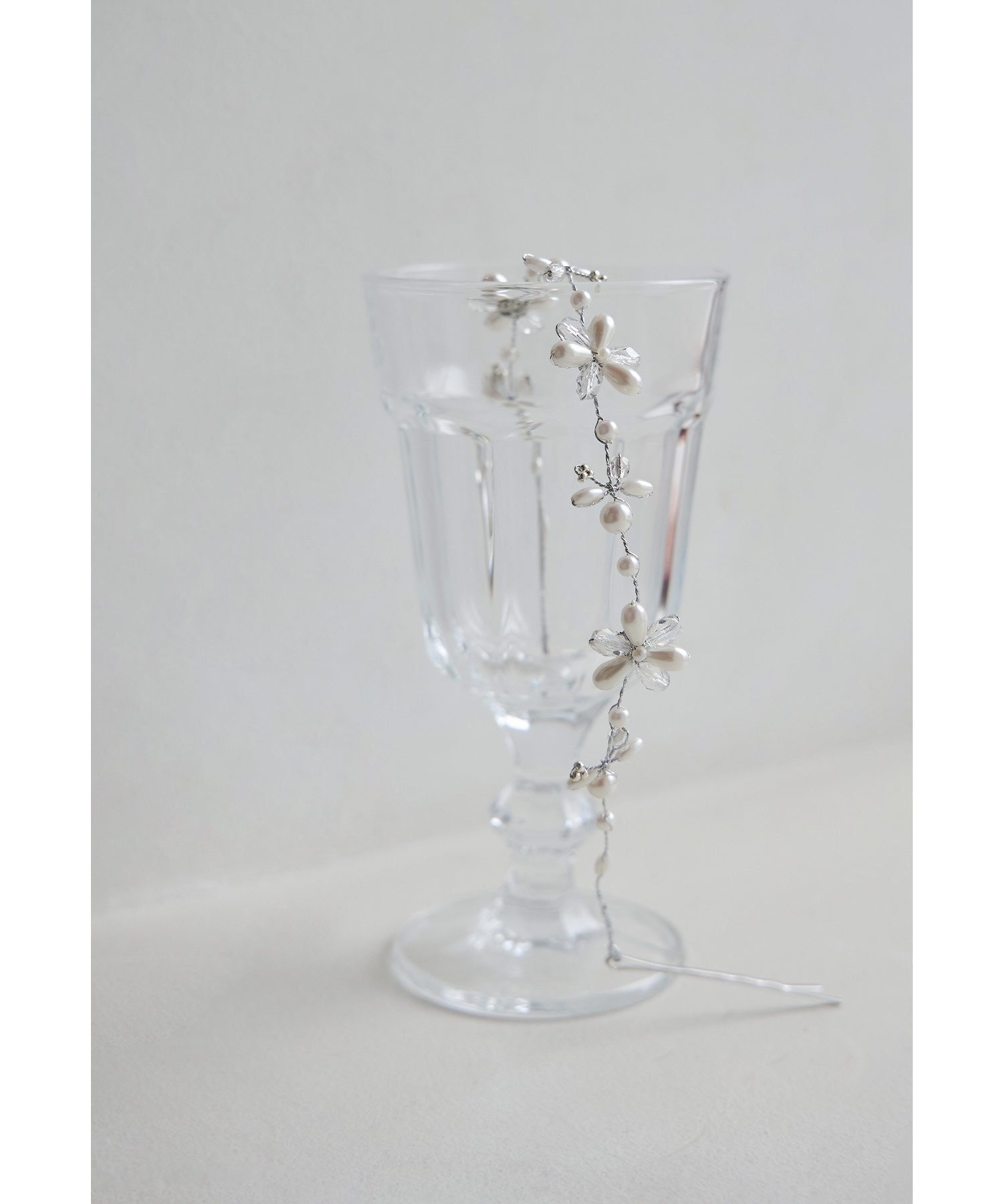 Платье-головной убор из жемчужных цветов для свадеб, встреч выпускников и других торжественных мероприятий. Niana, Silver