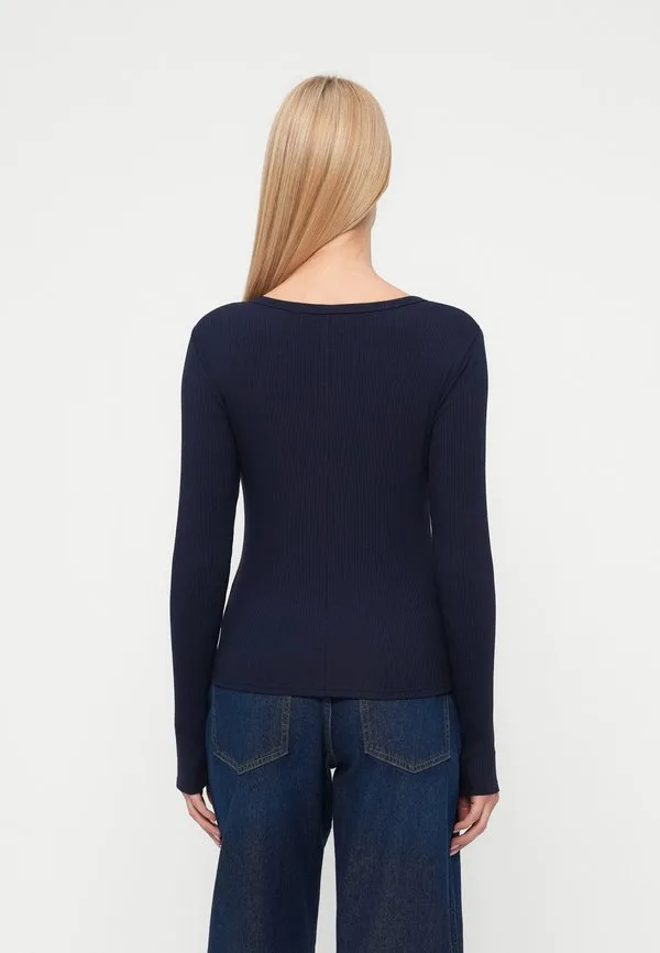 Футболка с длинными рукавами и круглым вырезом Gap, Navy Uniform — фото 3