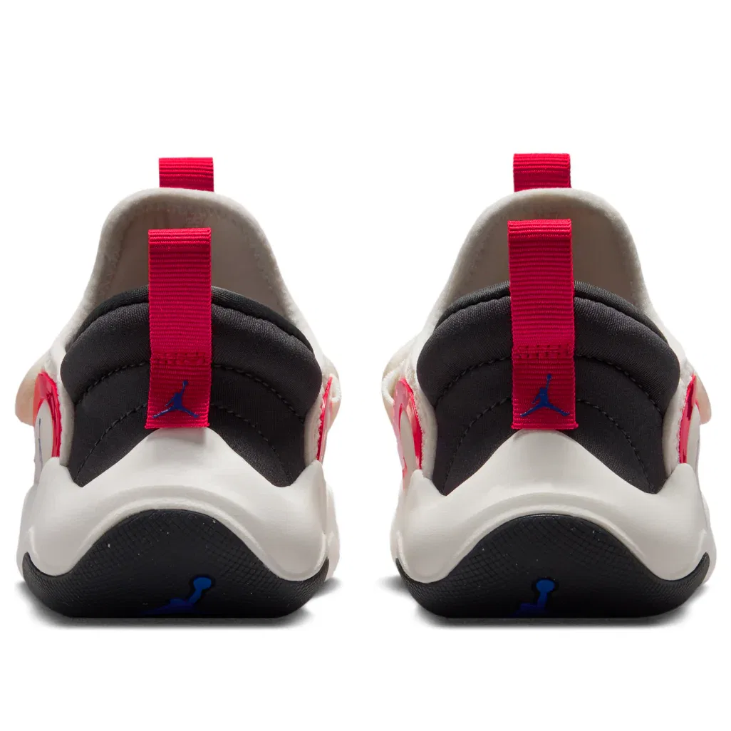 Кроссовки Jordan 23/7.2 EasyOn 'Phantom Grayish White Grayish Black University Red' HF3415-007, белый — фото 3