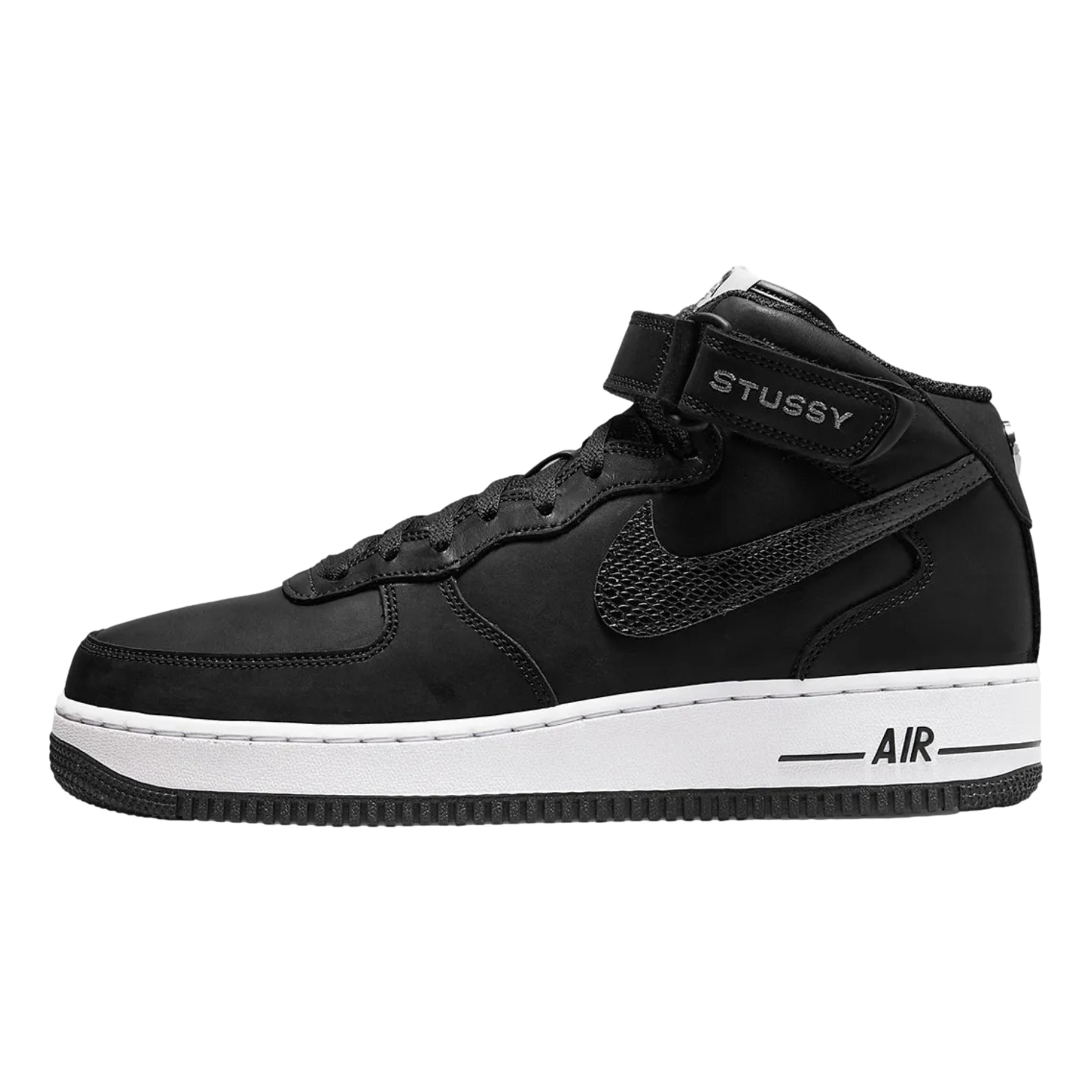 

Кроссовки мужские Nike, черный