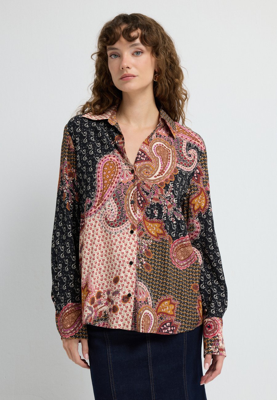 

Блуза adL Button-down blouse, Printed Powder/Beige