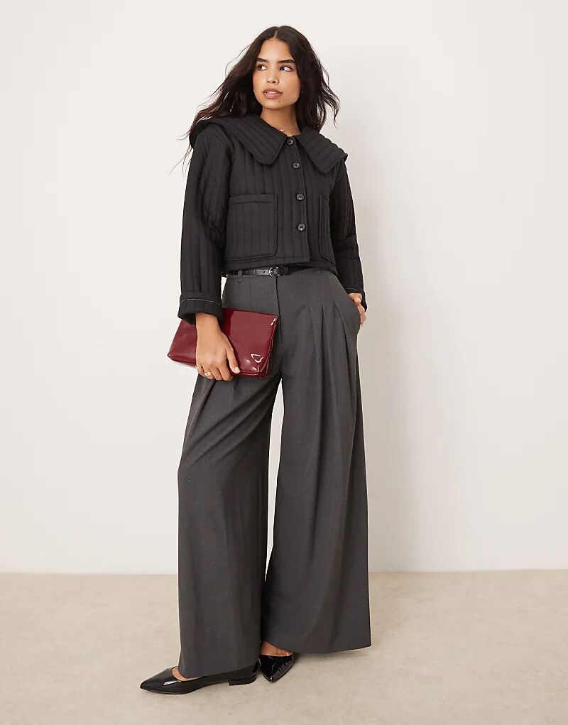 

Стеганая куртка с воротником черного цвета ASOS DESIGN