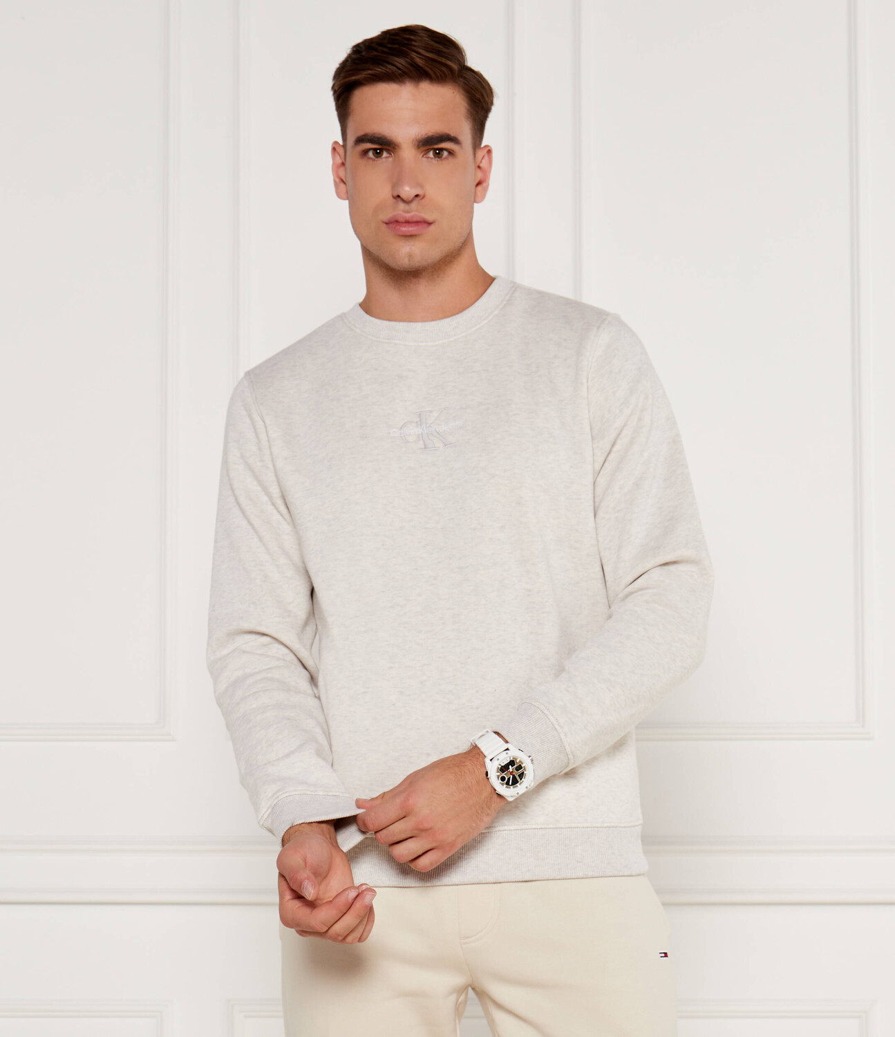 

Толстовка CALVIN KLEIN JEANS Regular Fit, серый