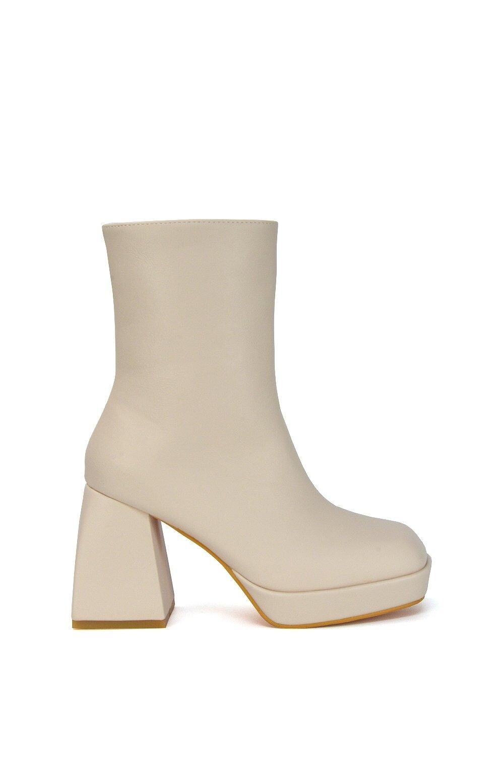 

Ботильоны на платформе и массивном каблуке 'Sylvie' с квадратным носком XY London, обнаженная