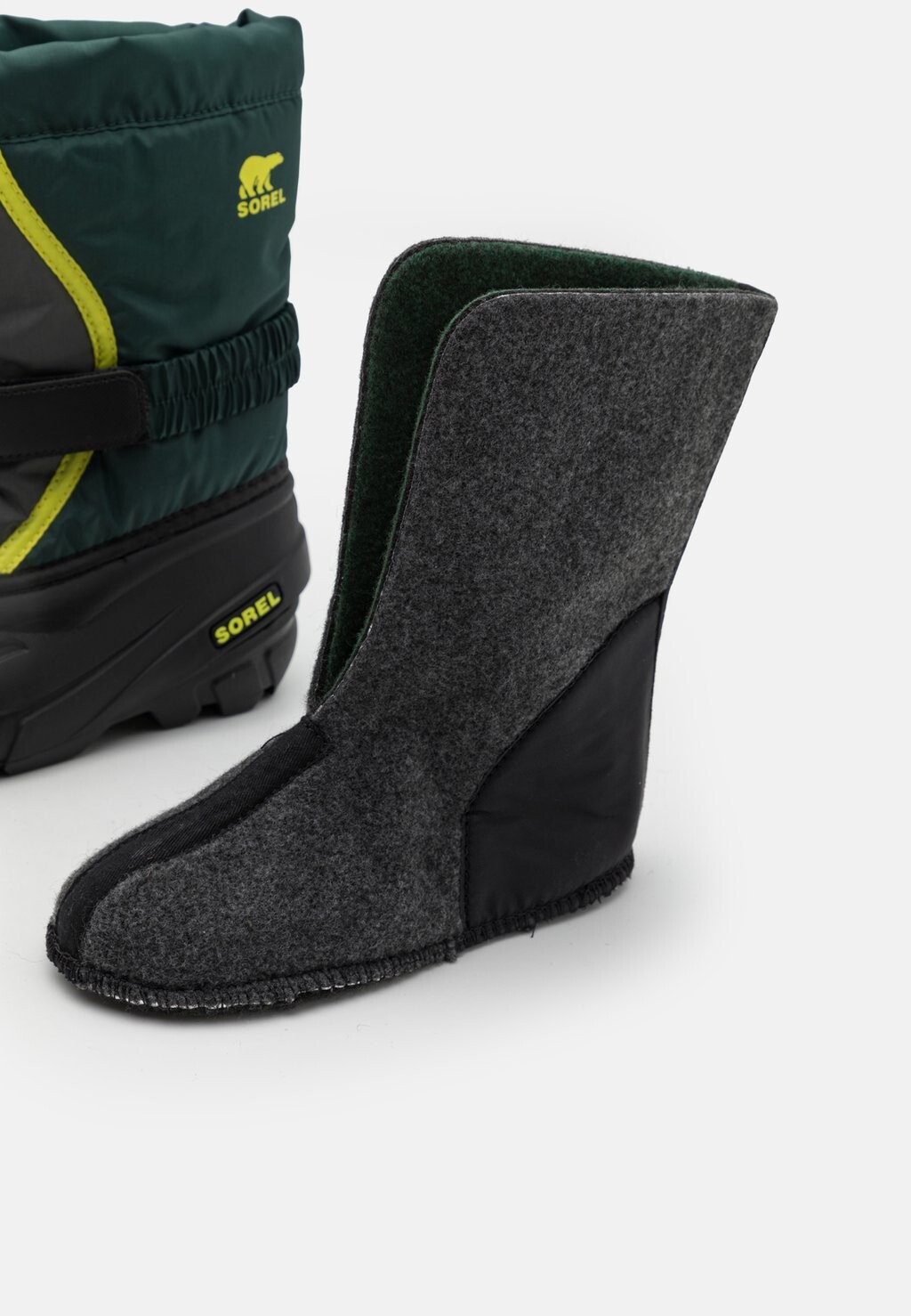 

Зимние сапоги CHILDRENS FLURRY UNISEX Sorel, зеленый