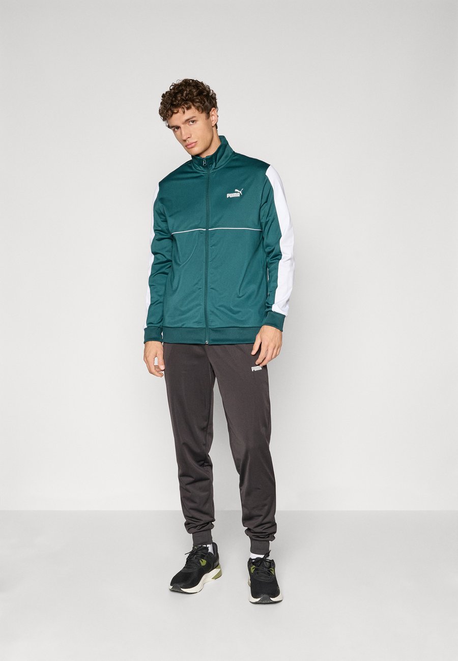 

Спортивный костюм Puma SPORT SUIT SET, Green Terrain/Dark Green