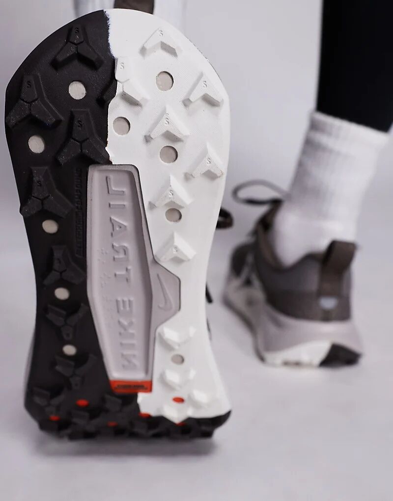 Кроссовки Nike Running ReactX Wildhorse 10 коричневого цвета — фото 3