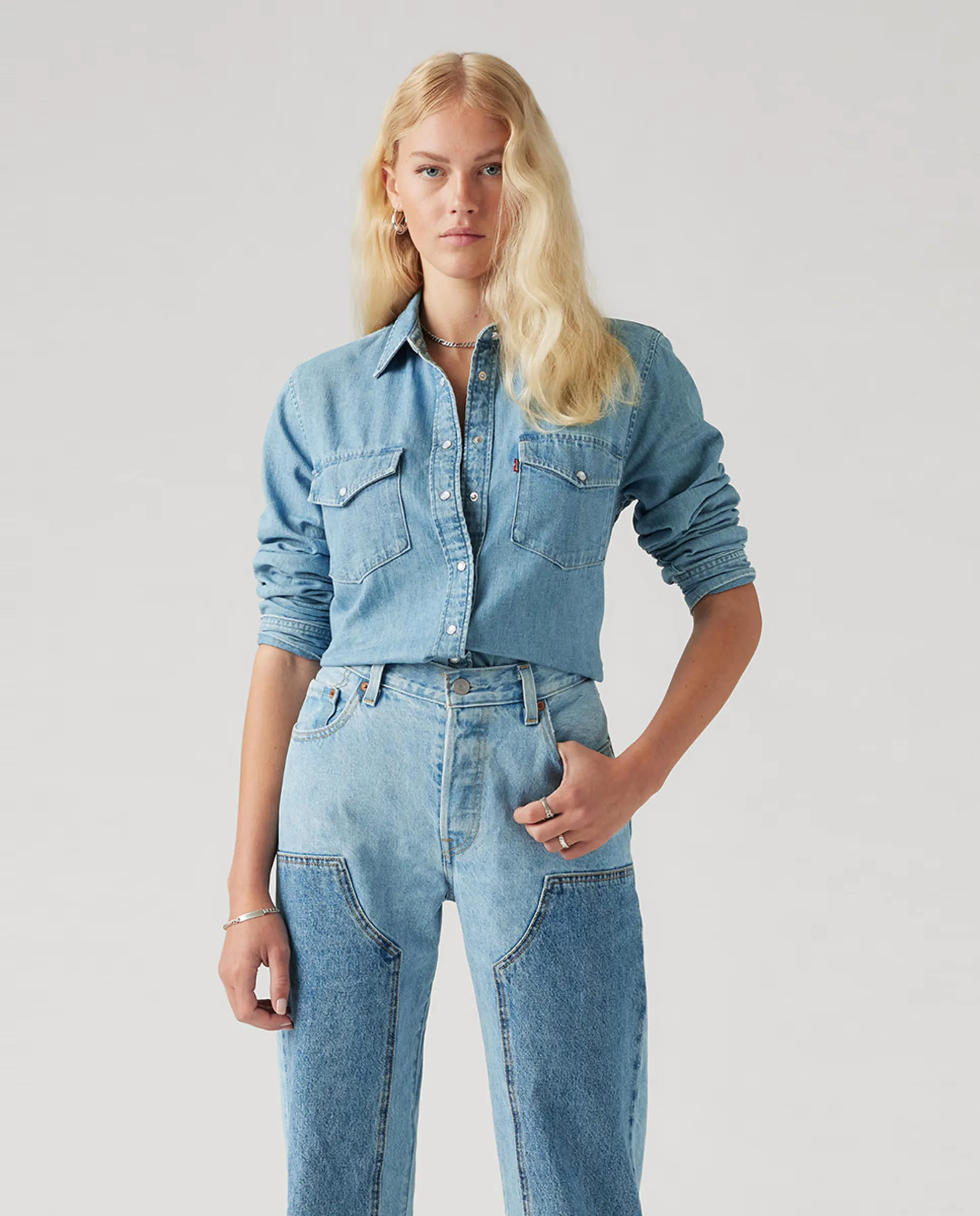 

Женская джинсовая рубашка с длинными рукавами Levi's, светло-голубой