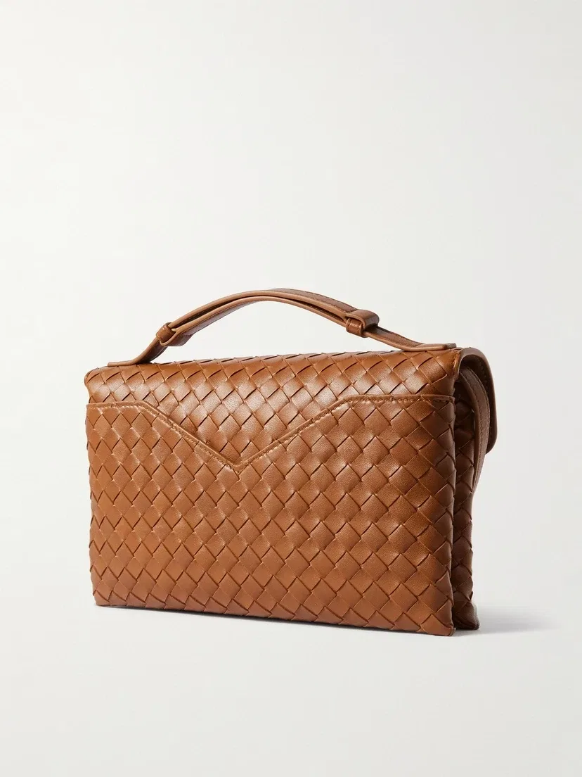 Сумка на плечо средняя из кожи Intrecciato Knot Lock BOTTEGA VENETA, коричневый — фото 3