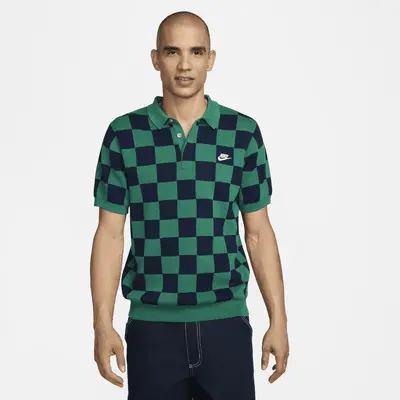 

Футболка Nike Sportswear Club, цвет Malachite/Midnight Navy